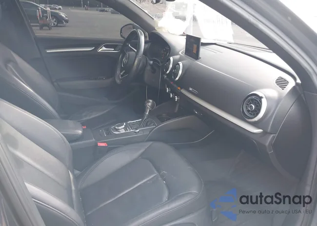 WAUAUGFF2K1009922: 42729082