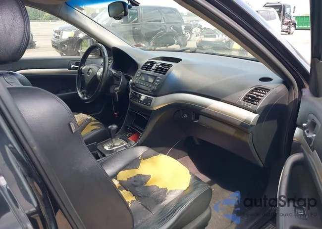 JH4CL96824C008397: 42730389