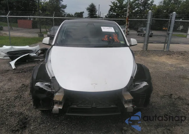 5YJYGDEE4MF175885: 42730433