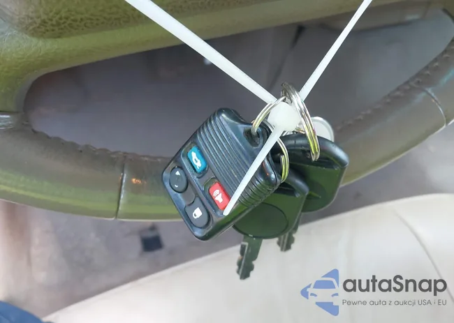 1LNHM81W74Y650763: 42730451