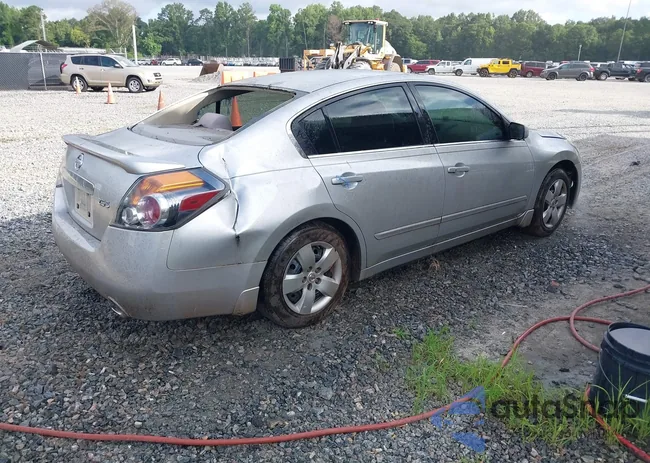 1N4AL21E27C170053: 42730579