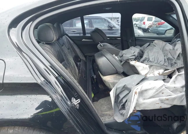 WBAXH5C54CDW03250: 42730010