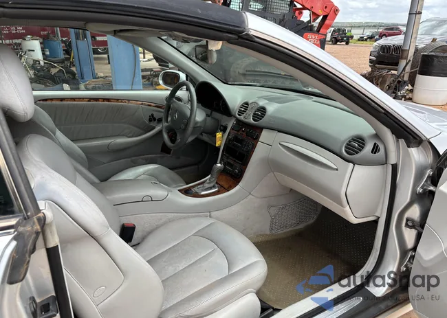 WDBTK65G04T026049: 42730114