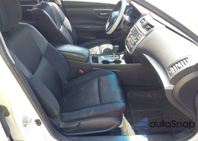 1N4AL3AP5HC175143: 42731233