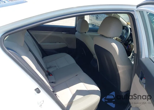 5NPD84LF6JH227912: 42731310