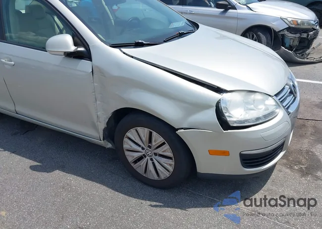 3VWAX7AJ9AM092009: 42731493