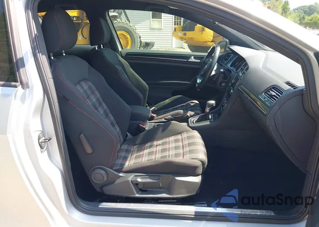 3VWTT7AU0FM061981: 42731588