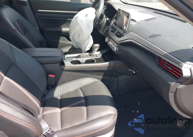 1N4BL4CV5RN301223: 42731645