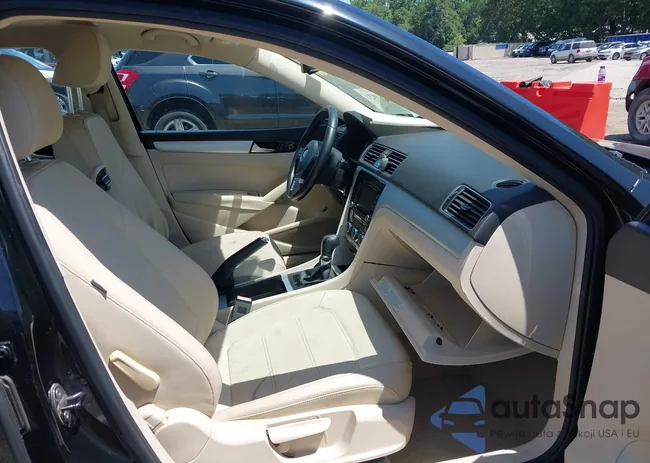 1VWBH7A3XCC066865: 42731003