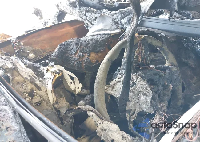 JF2SKADCXPH467615: 42731083