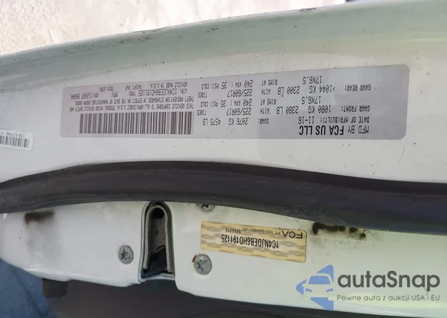 1C4NJDEB6HD191125: 42732265