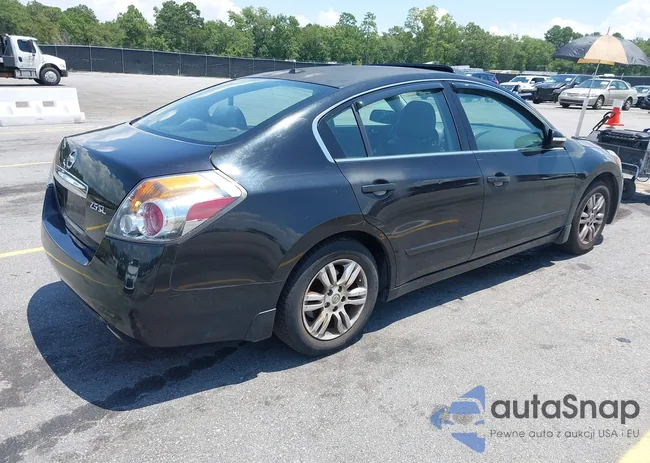 1N4AL2AP3CC108351: 42732279