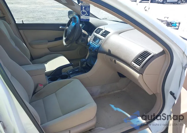 1HGCM66336A058243: 42732332