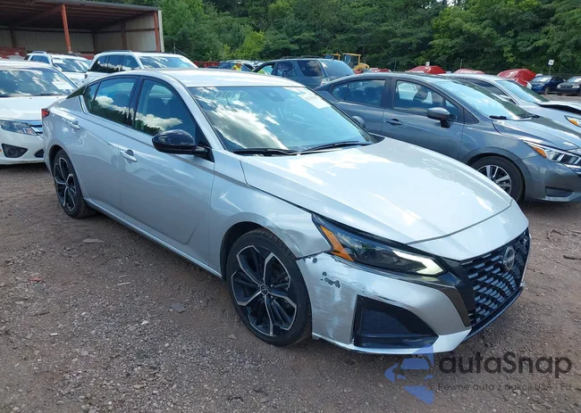 1N4BL4CV0RN361104: 42732365