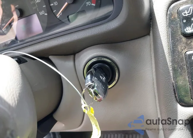 WDBLJ70G32T110122: 42732373