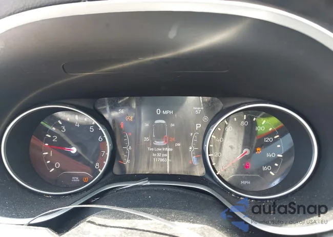 3C4NJDBB4JT397872: 42732498