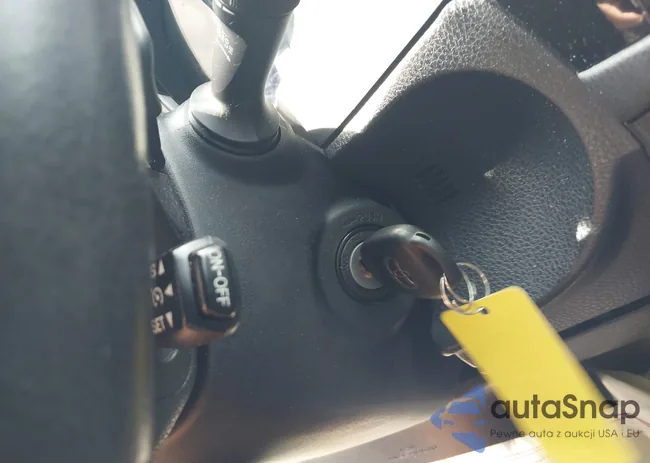 2T1BURHE4FC462111: 42732639