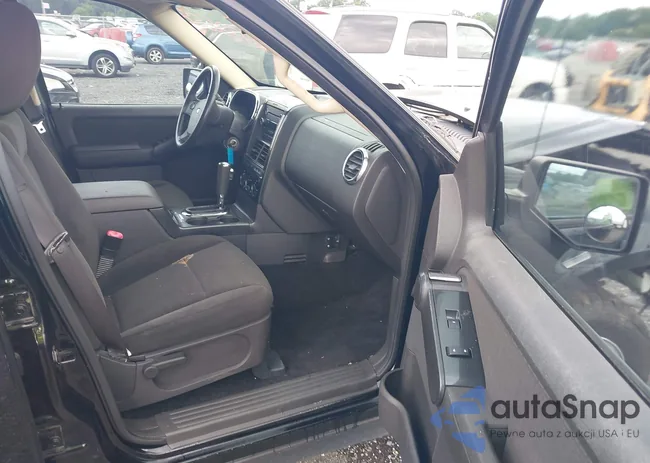 1FMEU7DE3AUA81641: 42732658