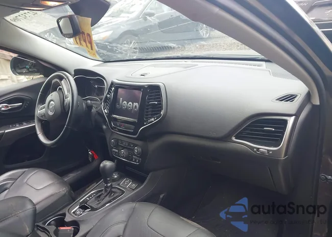 1C4PJMDX5KD138560: 42732709