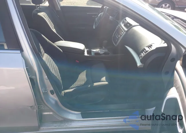 1N4AL3AP4JC144259: 42733157