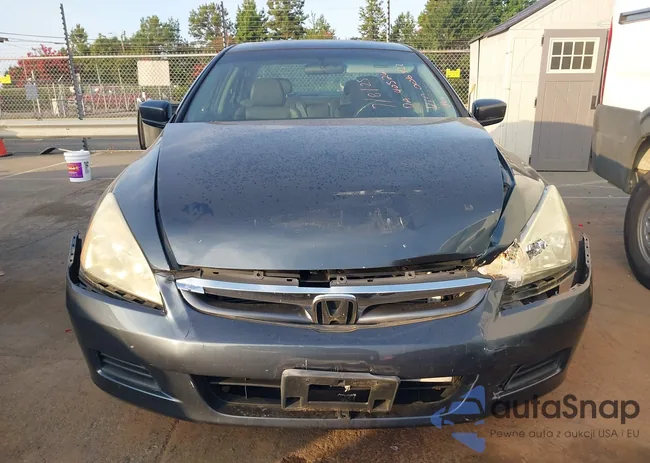 1HGCM66537A006422: 42733525