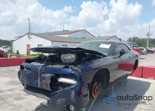 2C3CDYAG8DH578686: 42733579