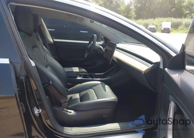 5YJ3E1EAXKF417006: 42733685