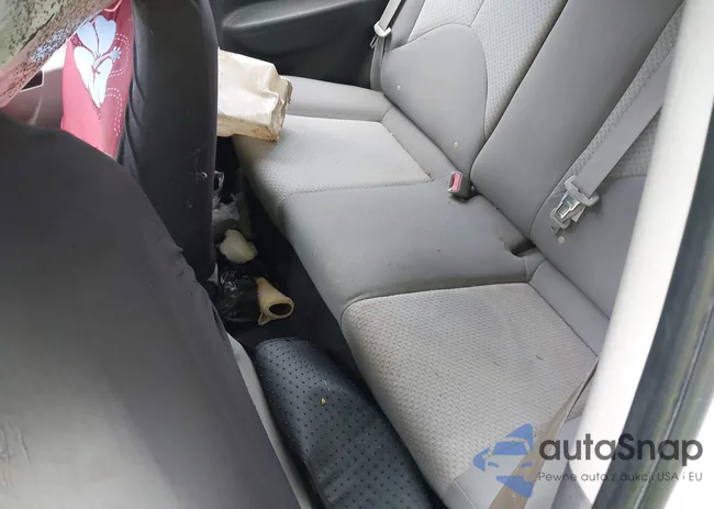 KMHCM36C49U112645: 42733688