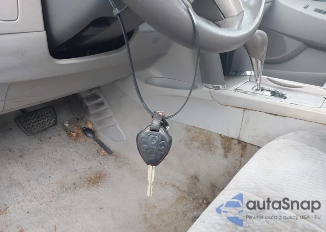 4T1BF3EK6AU564163: 42732853