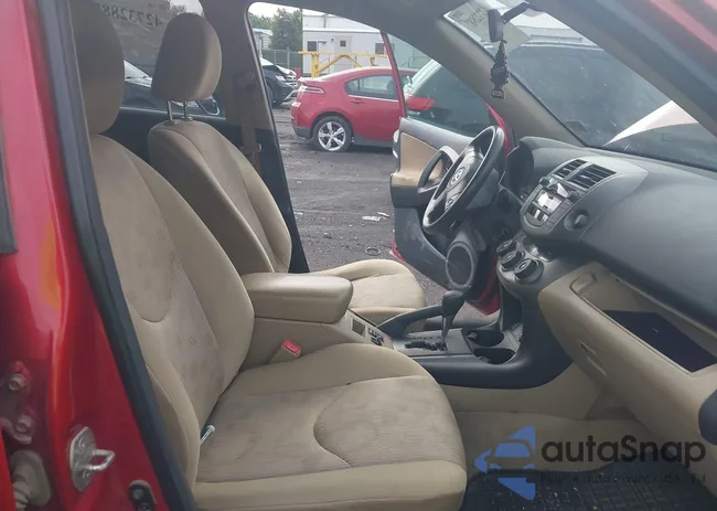 2T3BF4DV8BW157925: 42732887