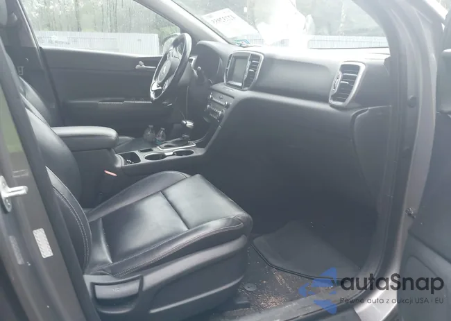 KNDPNCAC9H7181810: 42732955