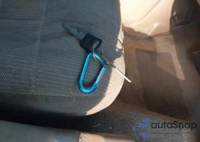 1FMDU32X1TUC01318: 42734405