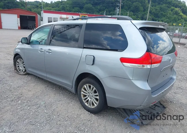 5TDYK3DCXES443747: 42734692