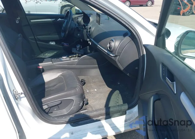 WAUACGFF1F1052592: 42733826