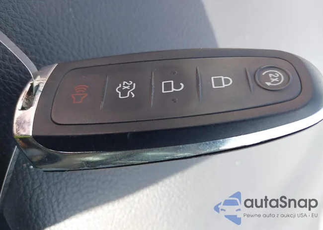 1FADP3R48DL252030: 42733839