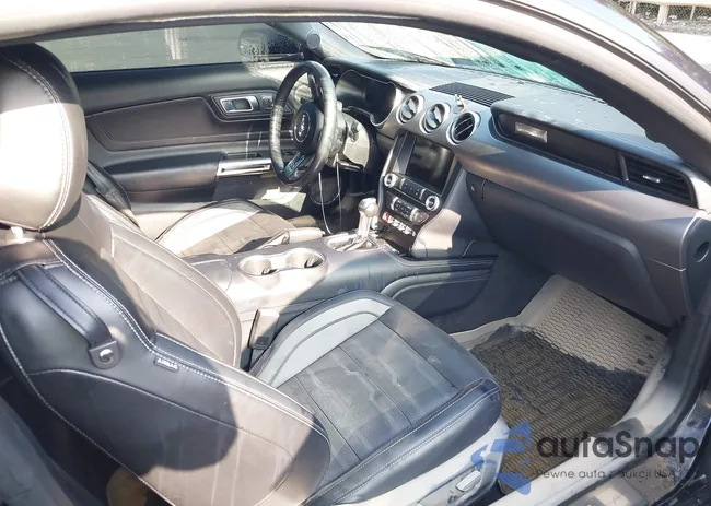 1FA6P8CF0M5132906: 42733841