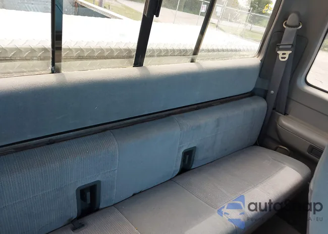 1FTHX26F3VEA16418: 42733859