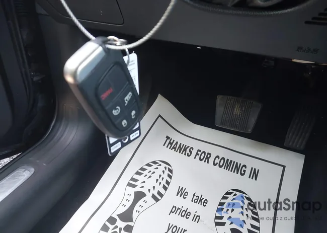 1C4PJMDNXKD211856: 42735357