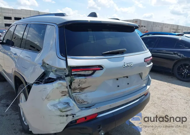 1C4RJJAG7P8818021: 42735525