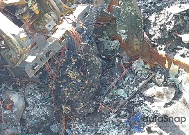 5XXGT4L31LG428763: 42735656