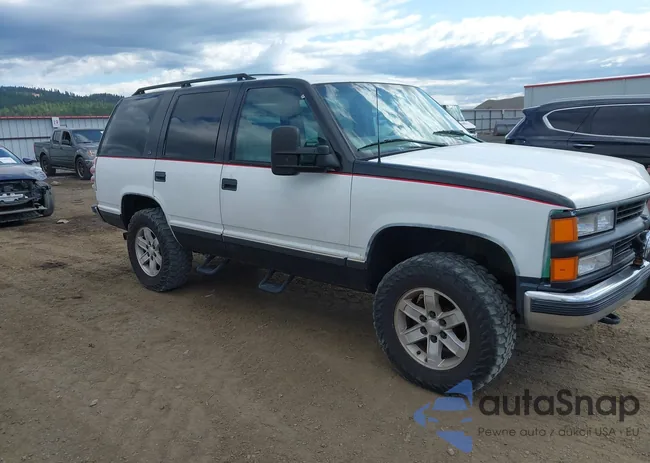 1GNEK13R9XJ521729: 42735693