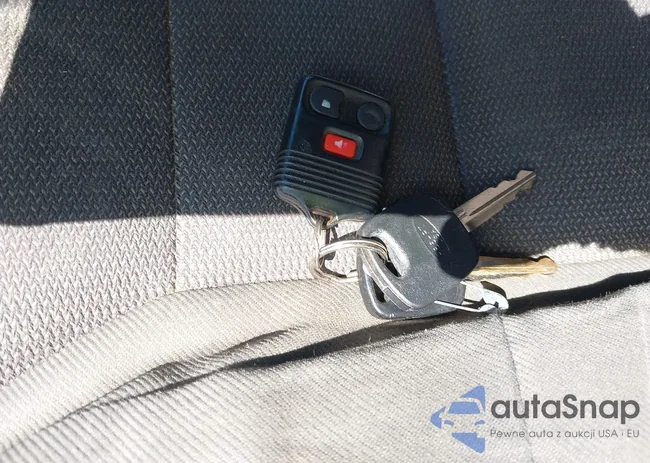 1FMYU03182KE08793: 42734883