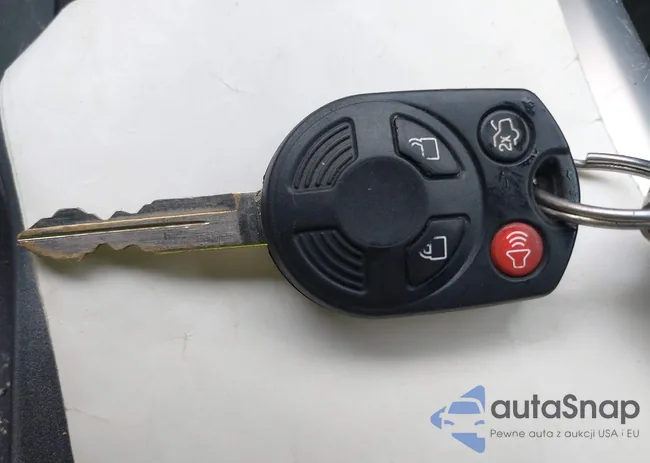 3LNHL2JC6BR769048: 42735015