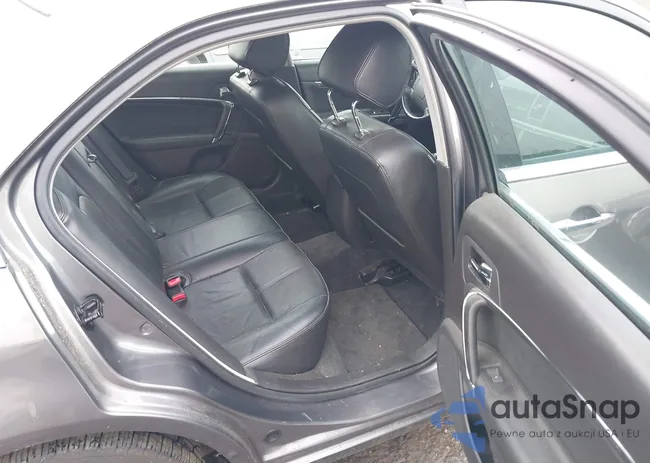 3LNHL2JC6BR769048: 42735015