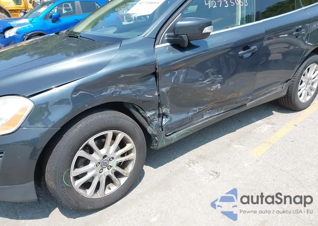 YV4992DZ8A2021232: 42735053