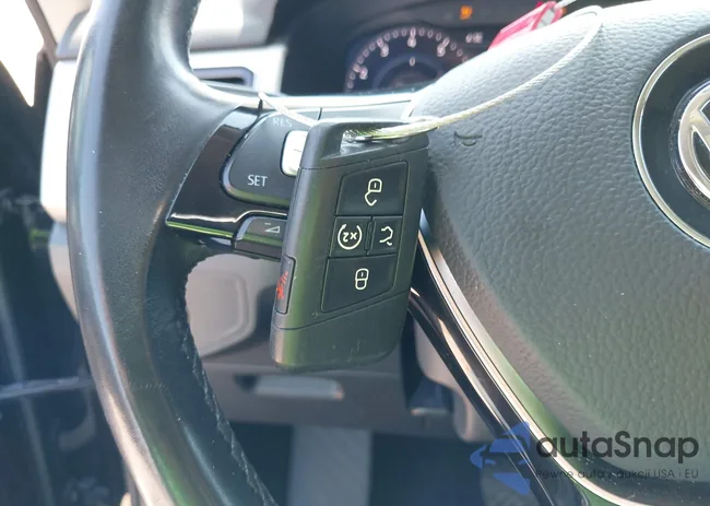 1V2NR2CA7JC503227: 42735061