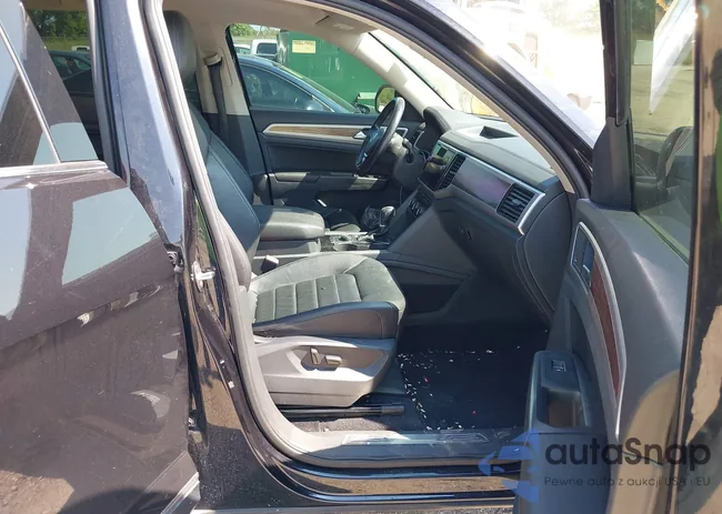 1V2NR2CA7JC503227: 42735061