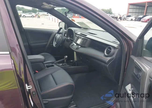 2T3JFREV1HW611626: 42736311