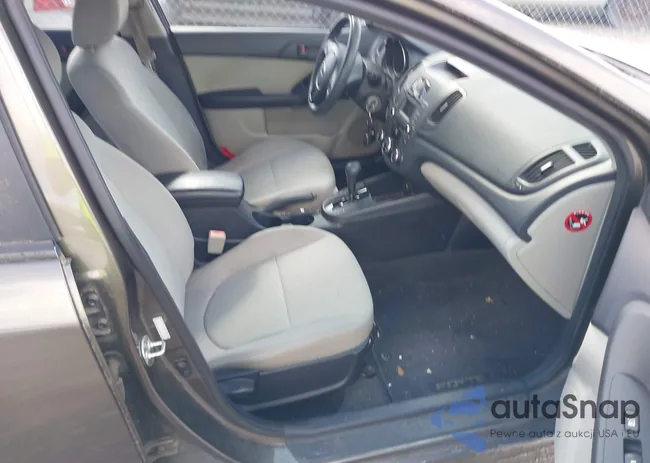 KNAFU4A21A5819848: 42736372