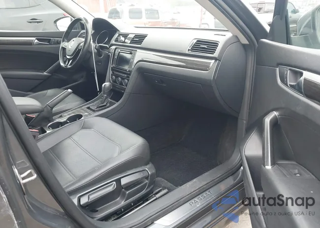 1VWBA7A36JC022914: 42736431